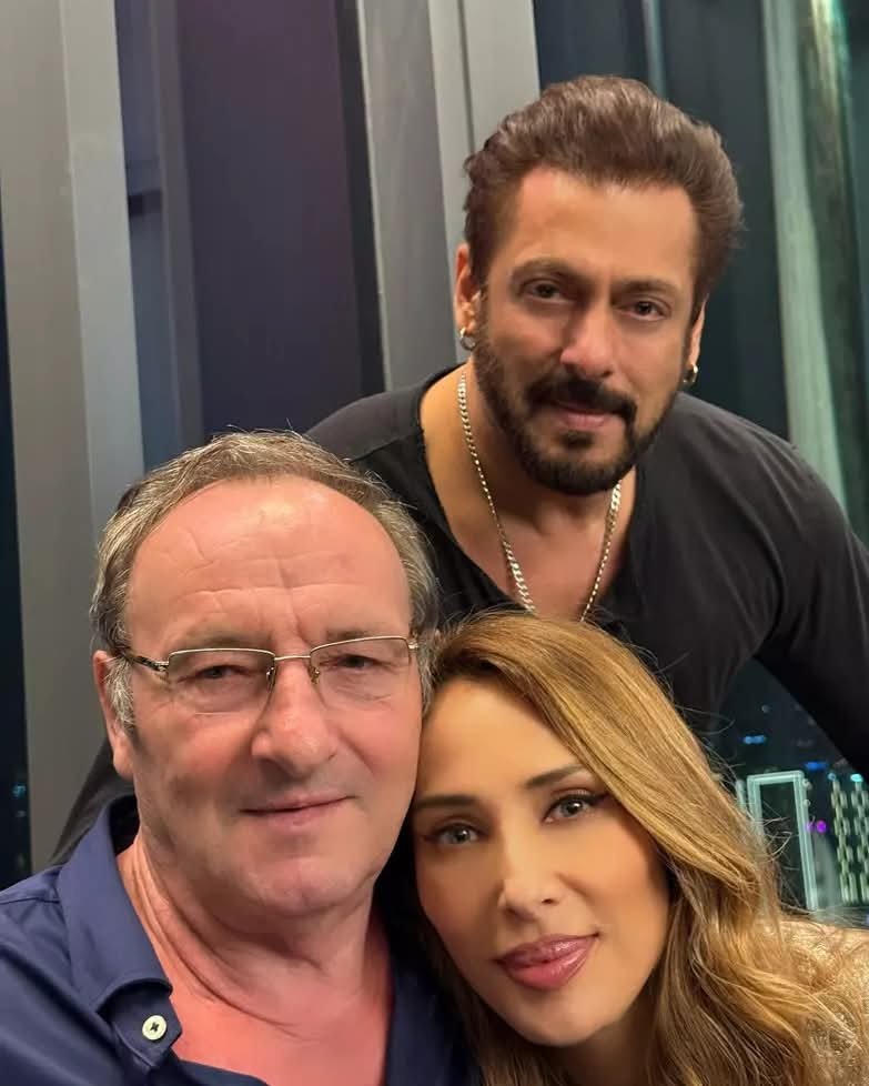 Iulia Vântur a mărturisit ce deficil i-a fost în India. Vedeta a dezvăluit reacția părinților după întâlnirea cu Salman Khan