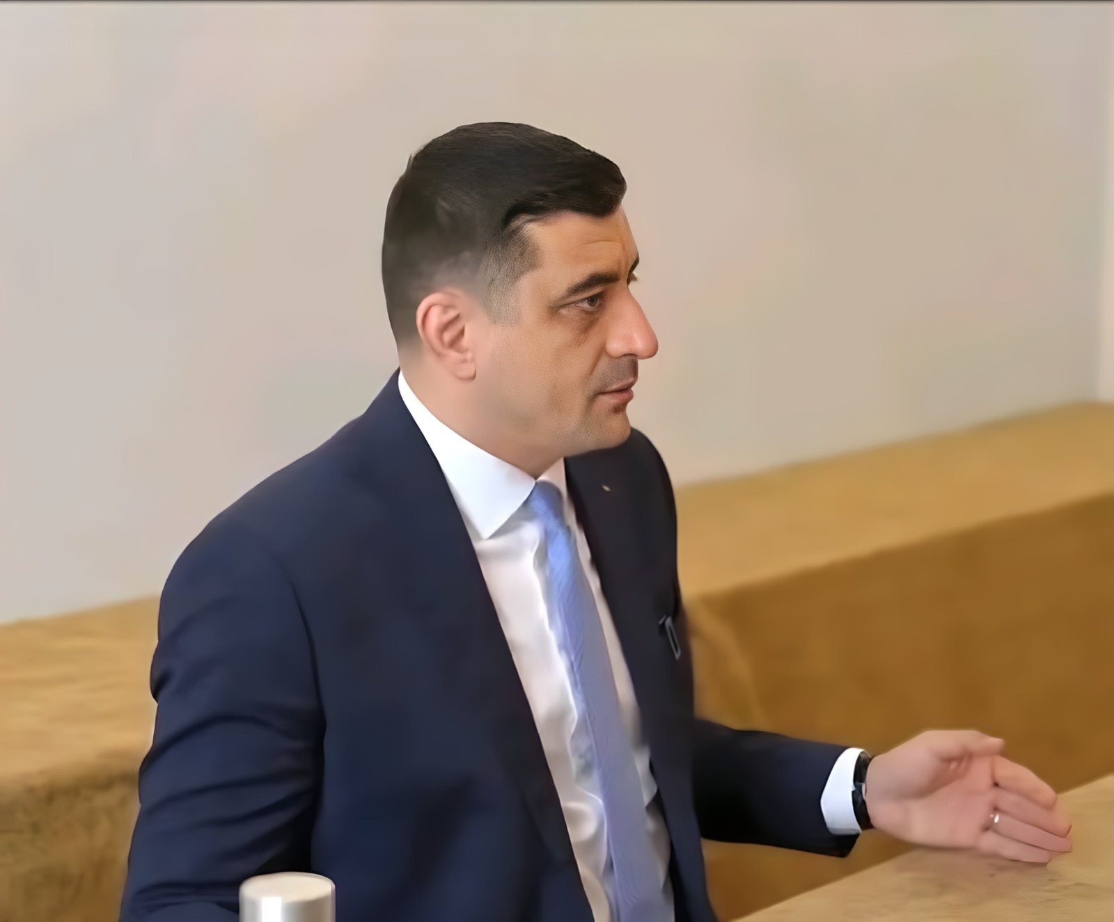 George Simion face scandal în presa din Franța