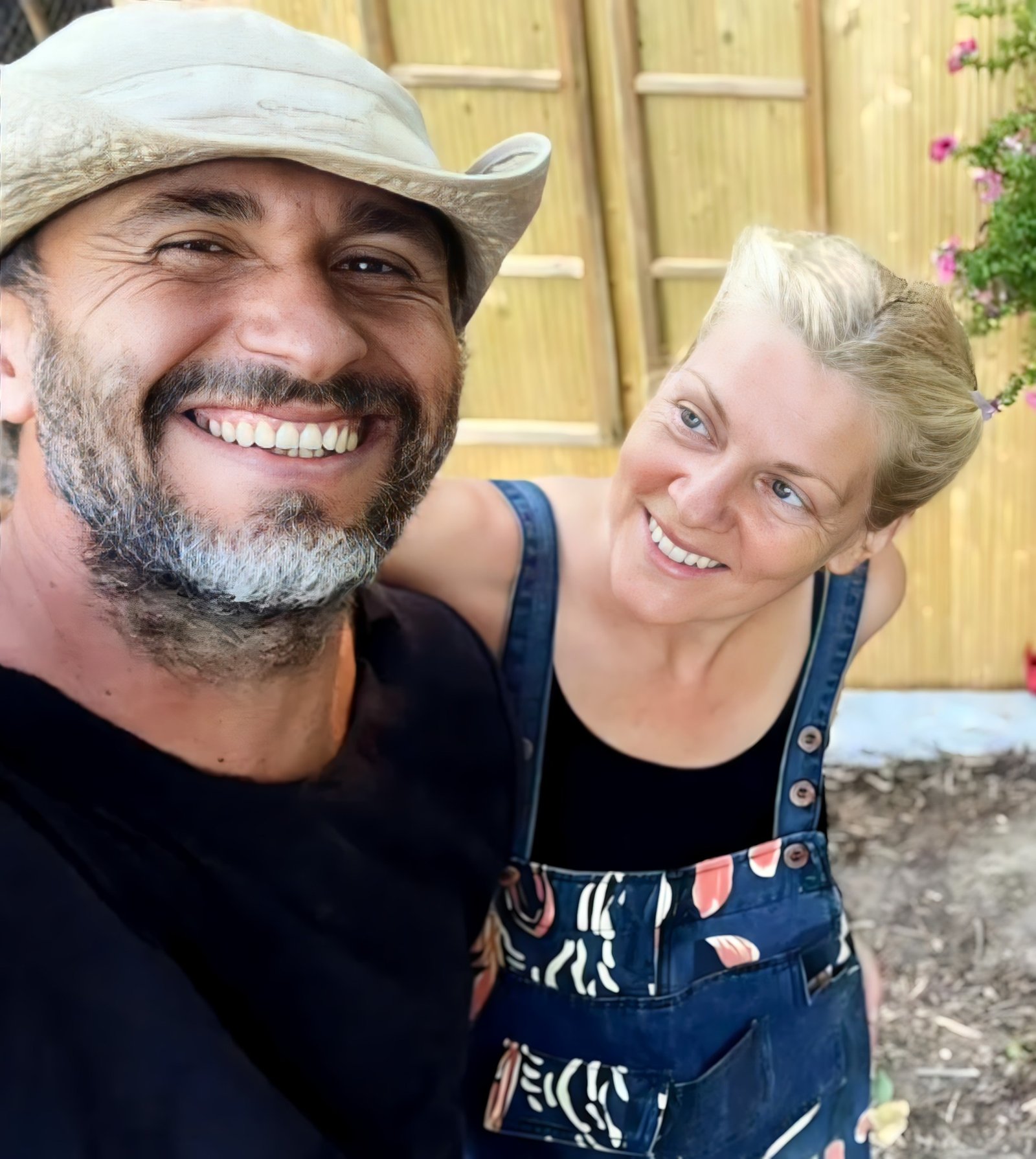 Dana Nălbaru și Dragoș Bucur, probleme cu vecinii din satul în care s-au mutat: „Există două motive de tensiune”